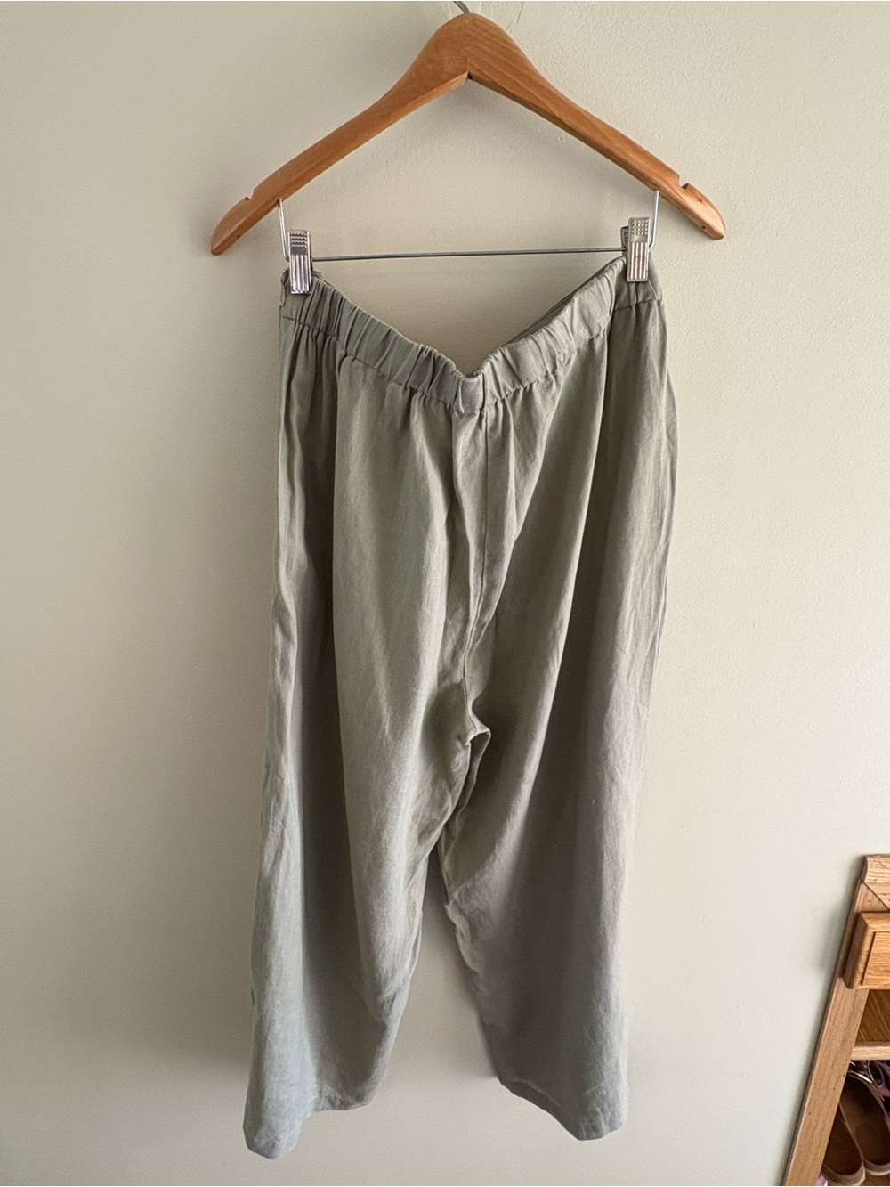Tahari Sage Green Linen Two Piece Set - Picture 7 of 8